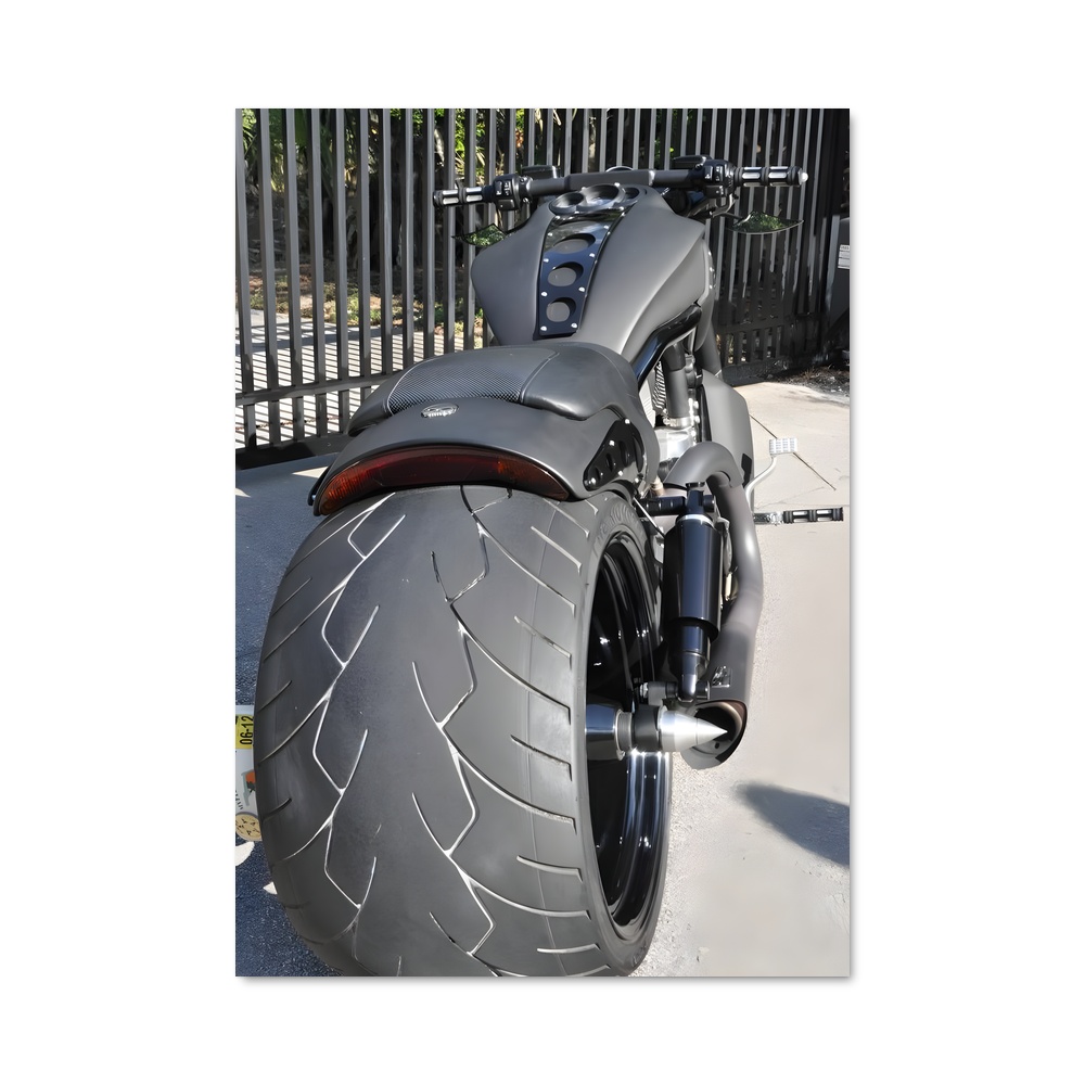 Poster moto V-rod musclée